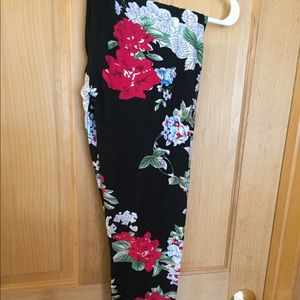 Abby and Anna Leggings